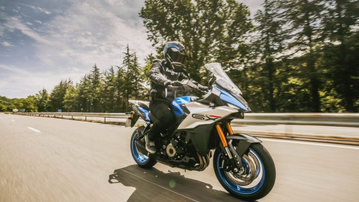 Motor tutkunlarının beklediği haber! Suzuki'nin o modeli Türkiye'ye ön satışa başladı: İşte asfalt canavarının Türkiye fiyatı