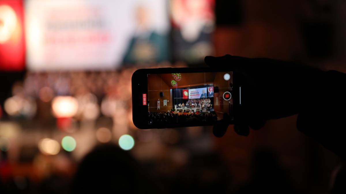 Efeler Belediyesi Türk Sanat Müziği Korosu sanatseverleri mest etti