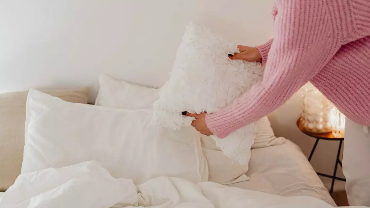 Kırlent tozundan eser kalmayacak! Bu yöntemle bir tane bile toz çıkmayacak, yıllarca boşuna çırpmışız