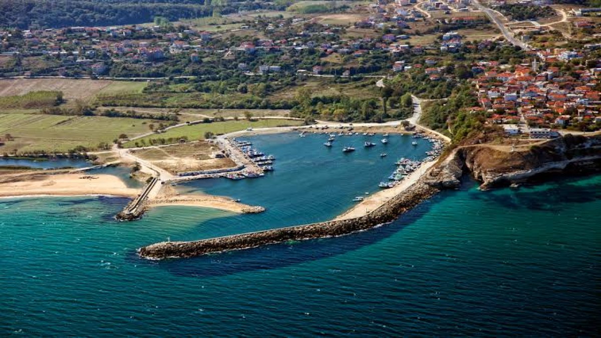İstanbul’un gölgesinde saklanmış gizli cennet! Turistler keşfetti akın akın gidiyor! Ne Muğla ne İzmir ne Antalya…