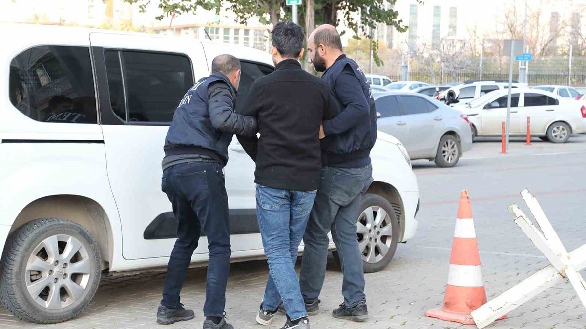 Firari FETÖ hükümlüsü eski polis Mersin'de yakalandı