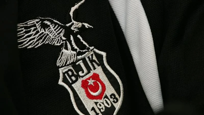 16 milyon euroluk süper yıldız Beşiktaş'a imzayı attı! Kartal transfer döneminin son gününde bombayı patlattı!