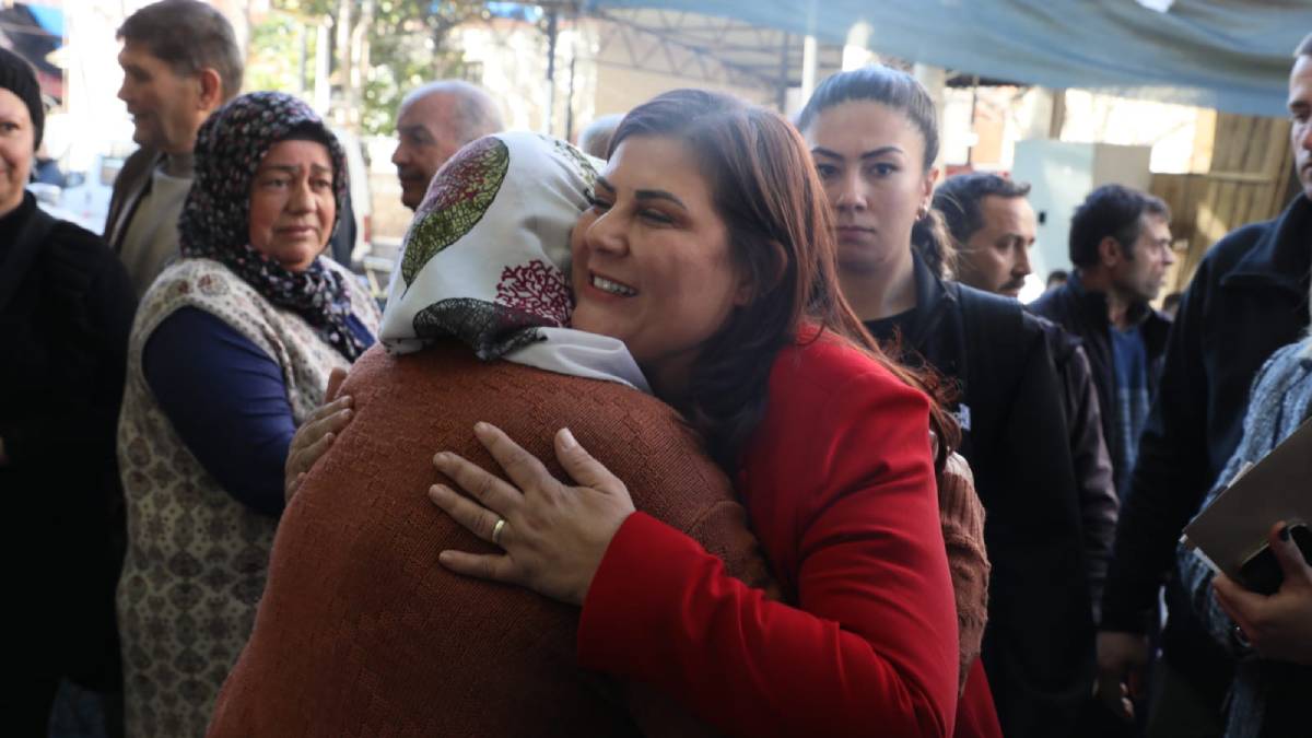 Başkan Çerçioğlu'na Sultanhisar'da sevgi seli