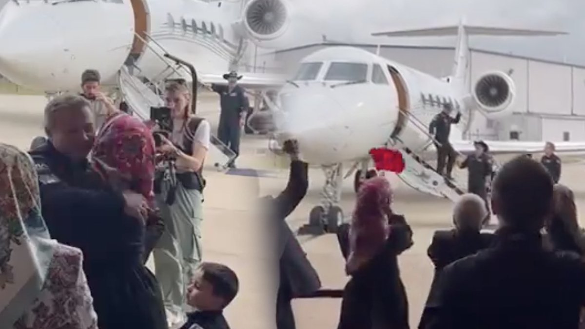 İlk Türk astronot Alper Gezeravcı ailesine kavuştu