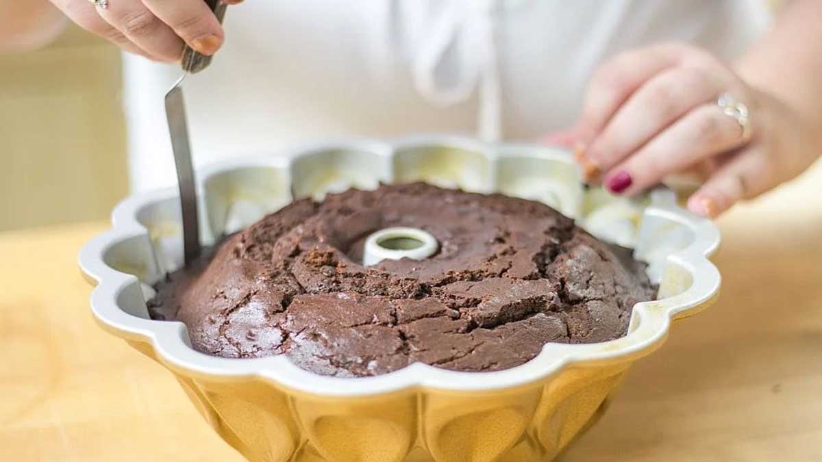 Kek kalıbına sürün, kek asla çökmesin ve yapışmasın! Mucizevi ipucu!