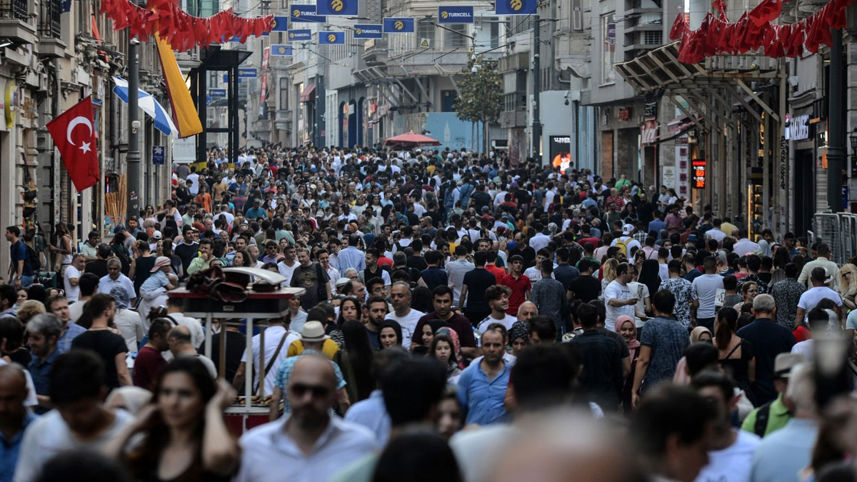 İstanbul'da yaşamak git gide daha da zorlaşıyor: Aylık maliyet 3 asgari ücreti geçti