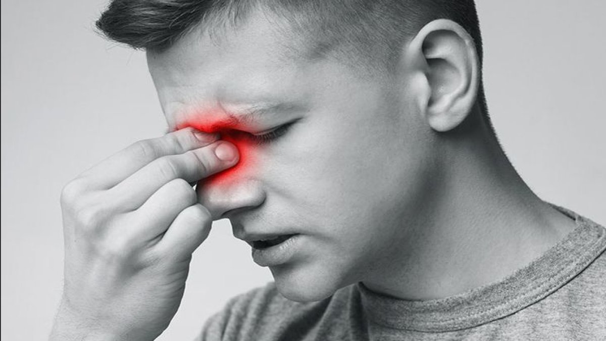 Geçmeyen Burun Tıkanıklığı: Nedenleri, Belirtileri ve Tedavi Yöntemleri