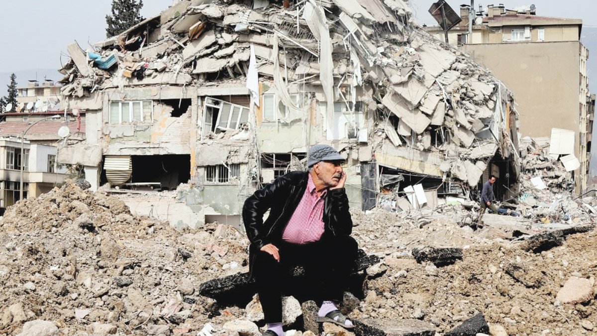 Ölüm 53 bin 537 tutuklu 267! Adalet enkaz altında