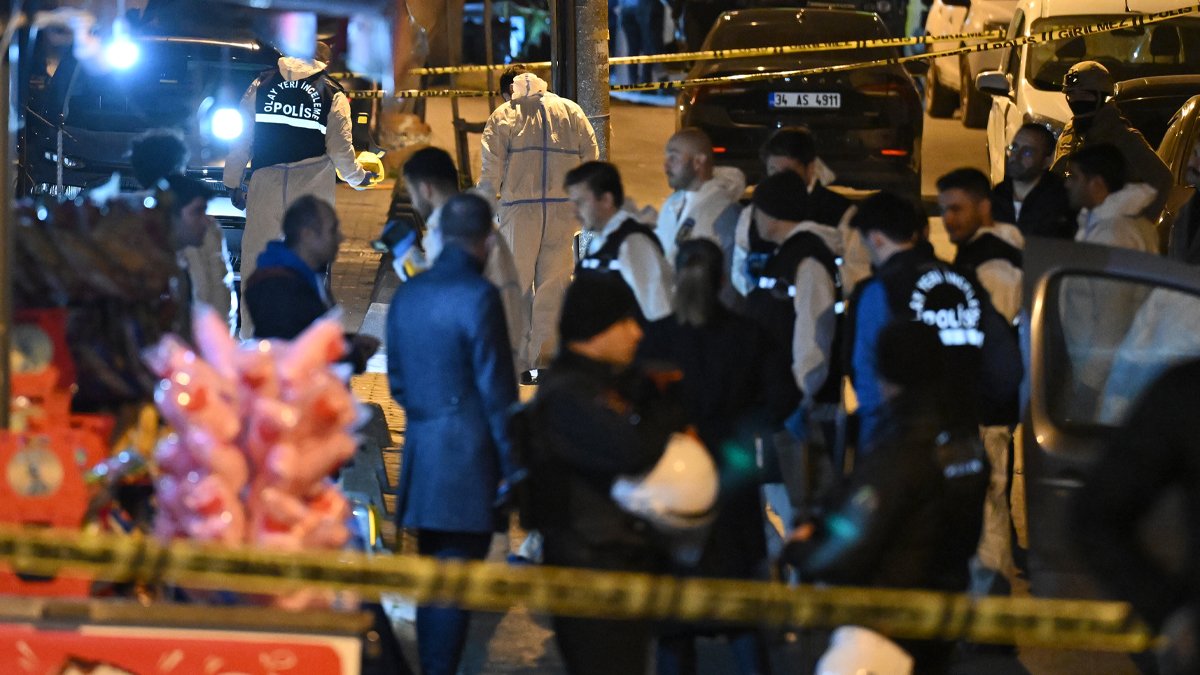 AK Parti programına silahlı saldırıda 12 şüpheli gözaltında