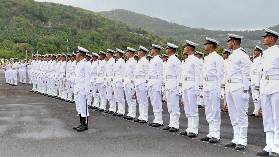 Katar 8 Hintli eski deniz subayını serbest bıraktı