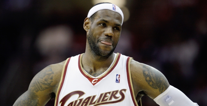 Cedi Osman artık LeBron James ile takım arkadaşı