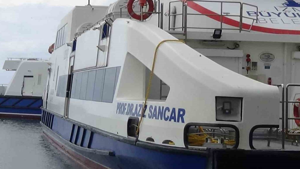 İzmir’de deniz ulaşımı askıda