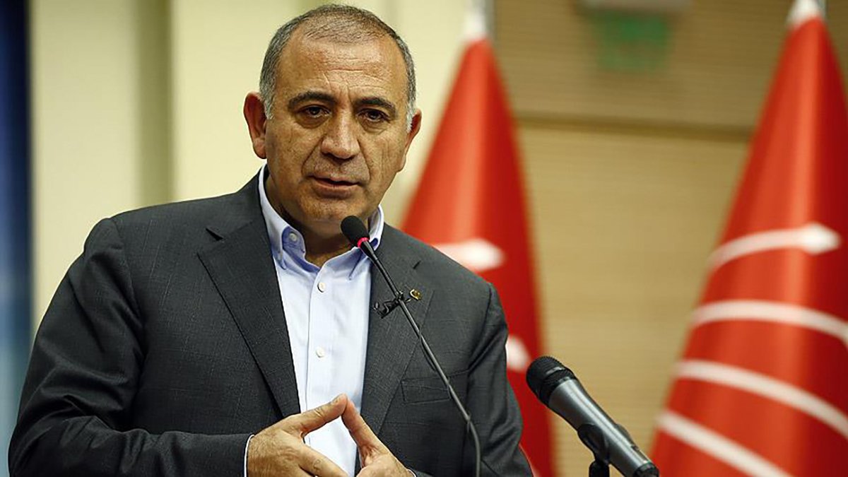 CHP'nin 'ağır topu' Gürsel Tekin partisinden istifa etti