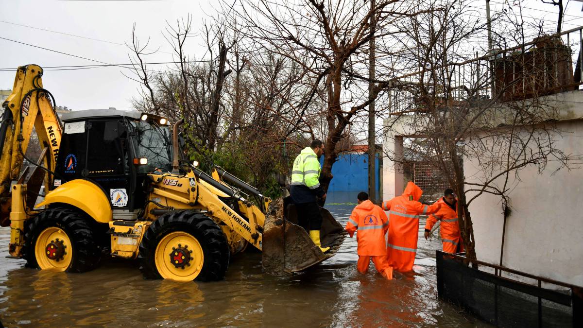 Muratpaşa ekipleri alarmda