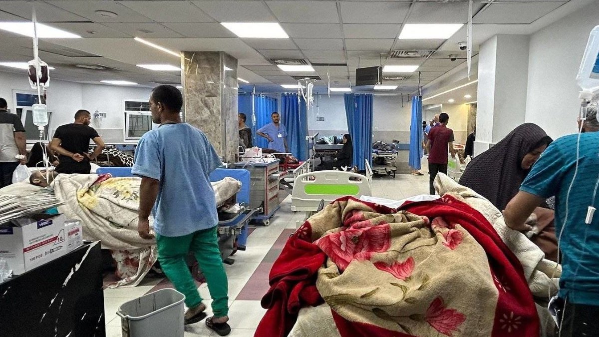 Gazze'deki bir çocuk elektrik kesintisi nedeniyle yoğun bakımda can verdi