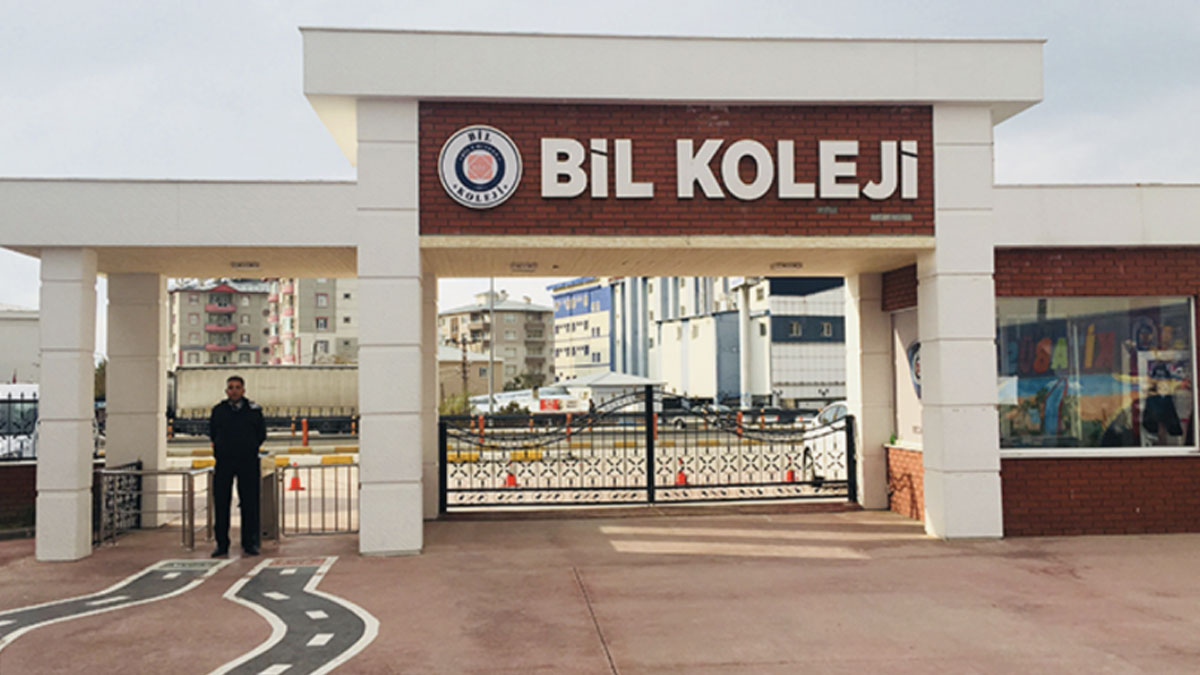 Zammı az bulan özel okul öğretmenine kapıyı gösterdi