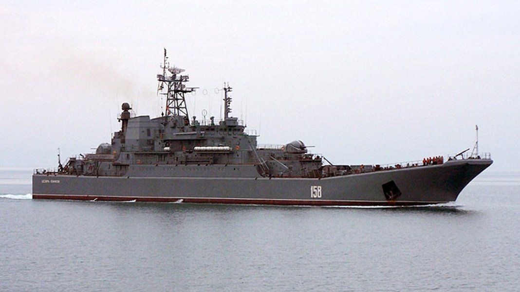 Ukrayna Rus çıkarma gemisini imha etti