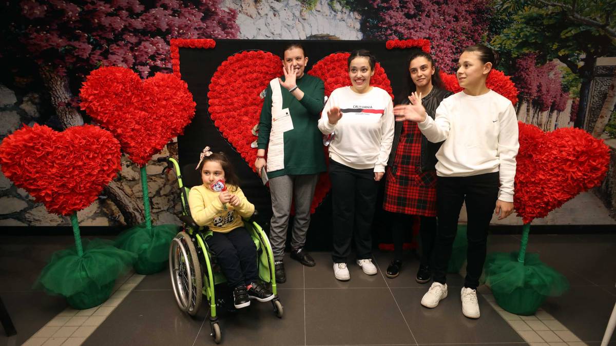 Yenimahalle’de sevgi paylaştıkça çoğalıyor