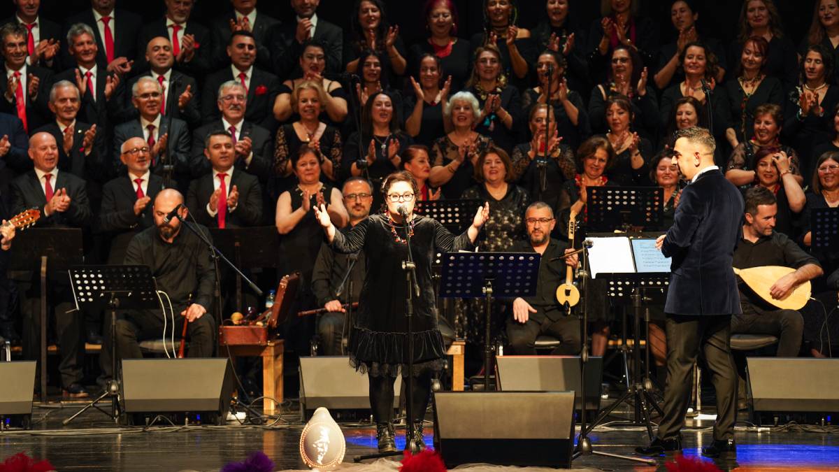 Gaziemir’de türkü gecesi