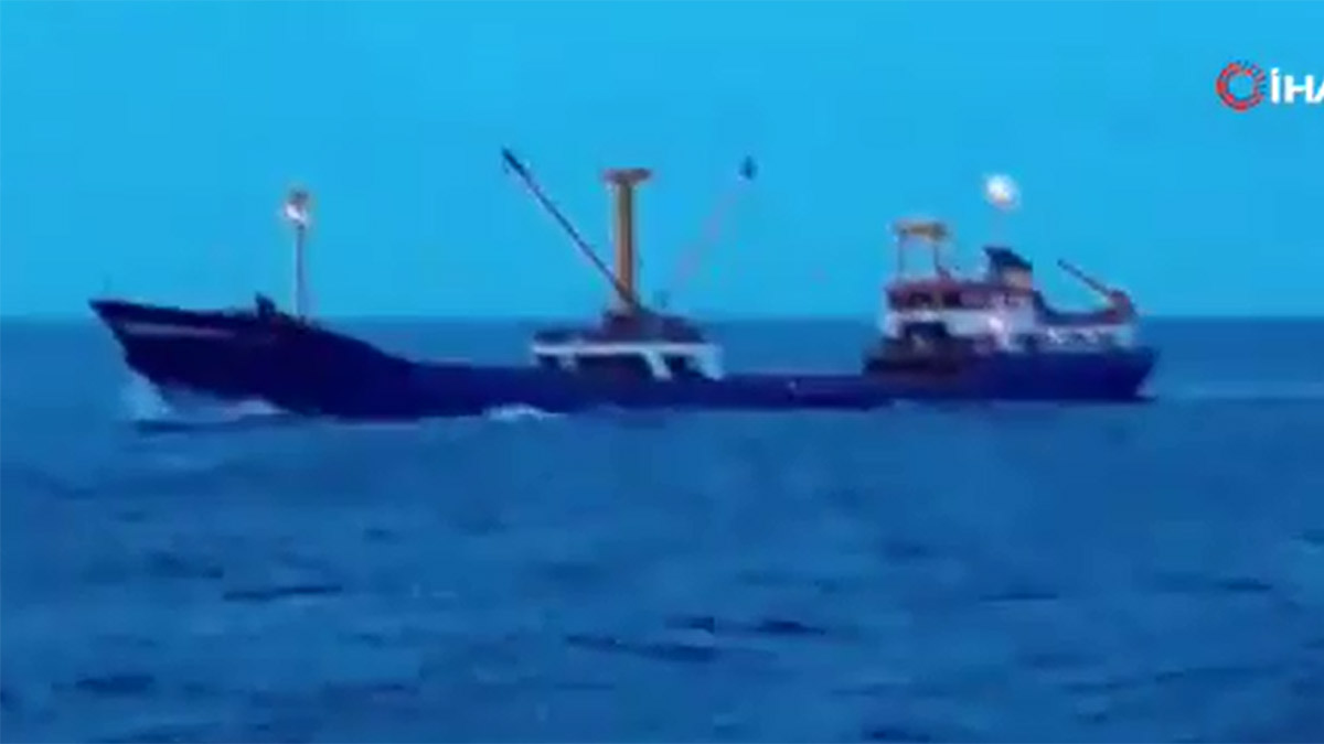 Marmara Denizi'nde batan gemiden son video! 6 kişilik mürettebat için zamana karşı yarış