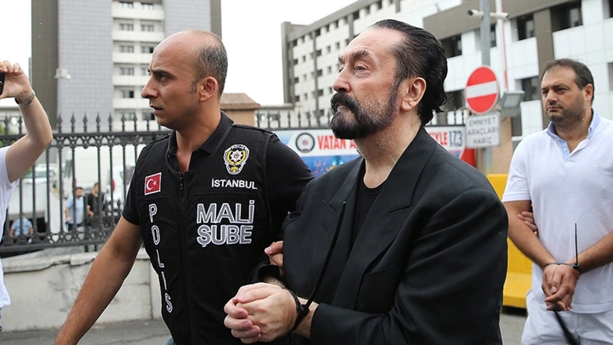 Adnan Oktar davasıyla ilgili yeni gelişme: Mahkeme değişti