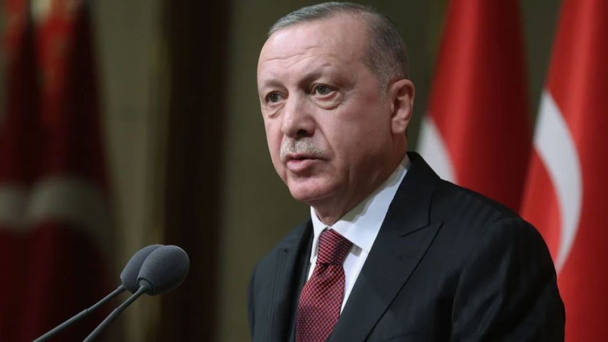 Erdoğan'dan AK Parti İstanbul İl Başkanlığına taziye ziyareti