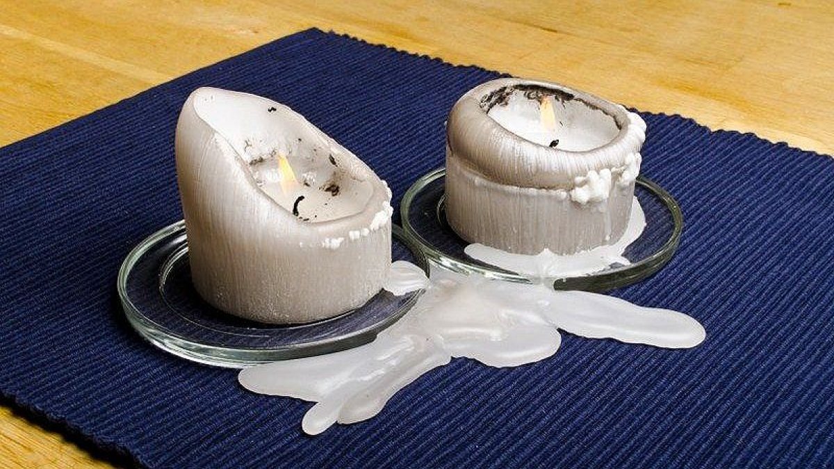 Mum lekesinden eser kalmayacak! Bu yöntemi kullanarak 3 aylık mum lekelerini bile çıkarabilirsiniz: Mum lekesi çıkarma yöntemi