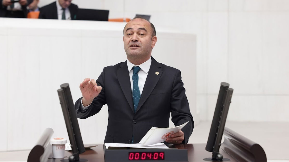 Özgür Karabat'tan 'Kanal İstanbul' tepkisi: Erzincan'da toprağımızı zehirleyen zihniyetle aynı zihniyet