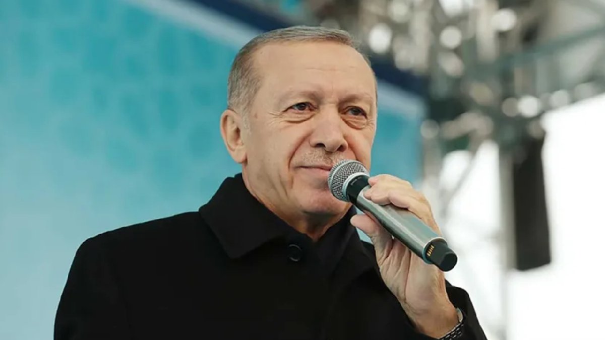 Erdoğan'dan merakla beklenen rakamı açıkladı! Yeni bayram ikramiyesini açıkladı