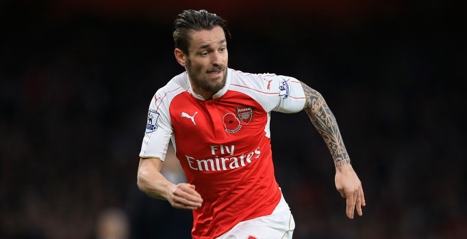 Fransız yıldız Mathieu Debuchy adım adım Galatasaray'a doğru