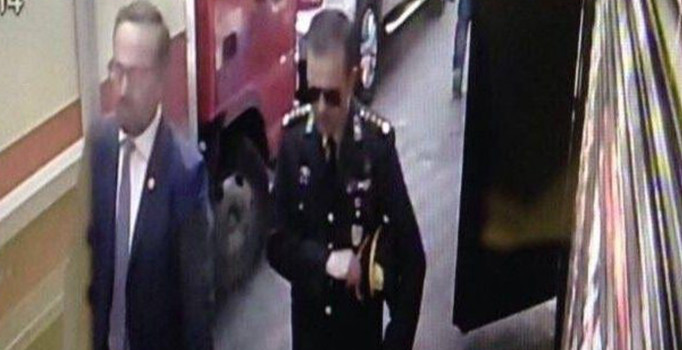 ABD'den John Bass'ın rütbeli bir askerle görüntülendiği fotoğraflara yalanlama