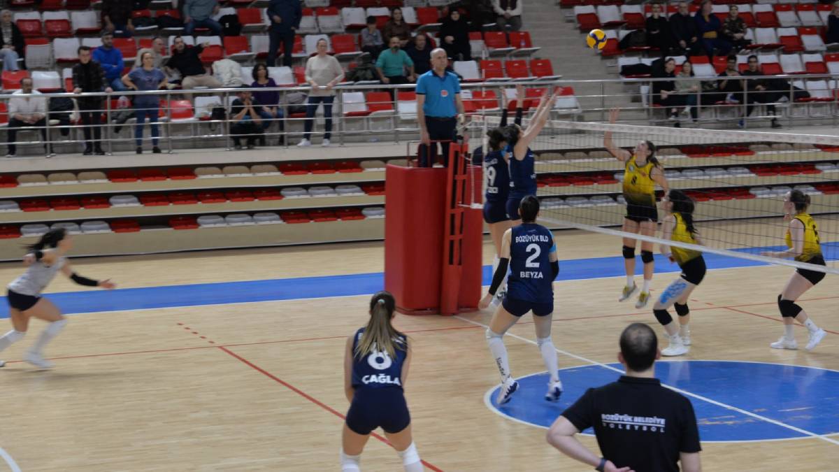 “Bizim Kızlar”  çeyrek finaldeki ilk galibiyetini aldı