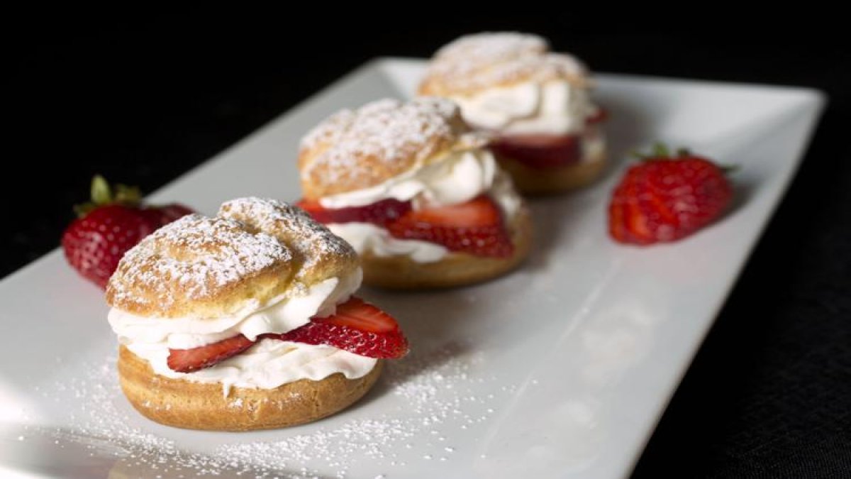 Tadına bakan sizin yaptığınıza inanmayacak! Tarif için yakanıza yapışacaklar: Ev yapımı cream puff tarifi!