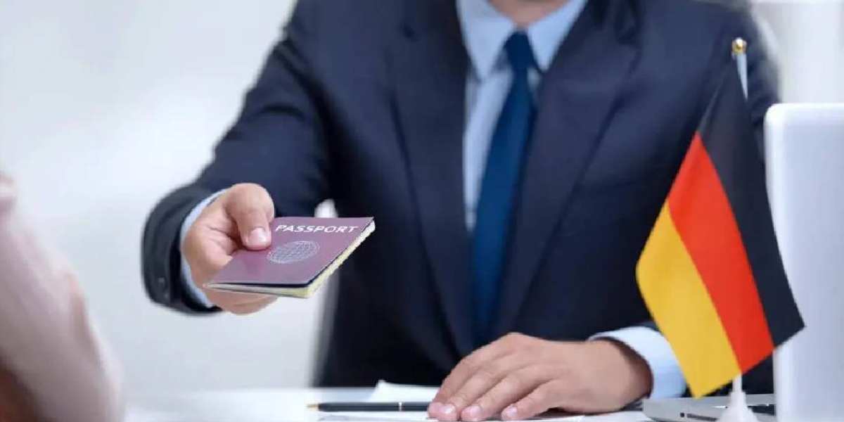 O sınıf ehliyeti olanlara müjde! Almanya 100 bin kişiyi işe alacak: Binlerce euro maaş sizi bekliyor