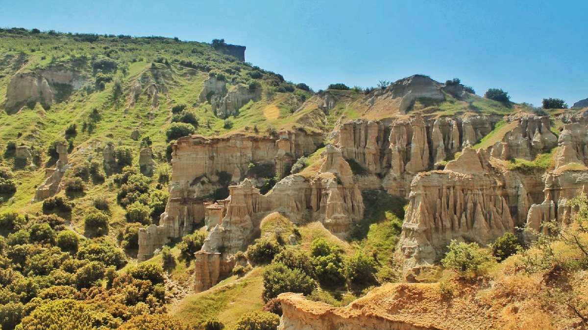 Gören Kapadokya zannediyor ama yanılıyor! İstanbul’a çok yakın doğal cennet! Keşfedilirse Nevşehir’i bile unutturur