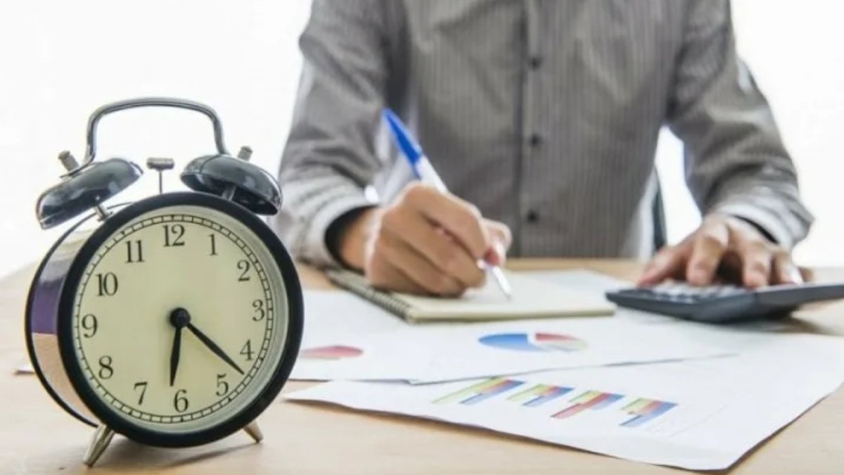 Milyonlarca çalışanı doğrudan ilgilendiriyor: Çalışma saatlerine yeni düzenleme yolda