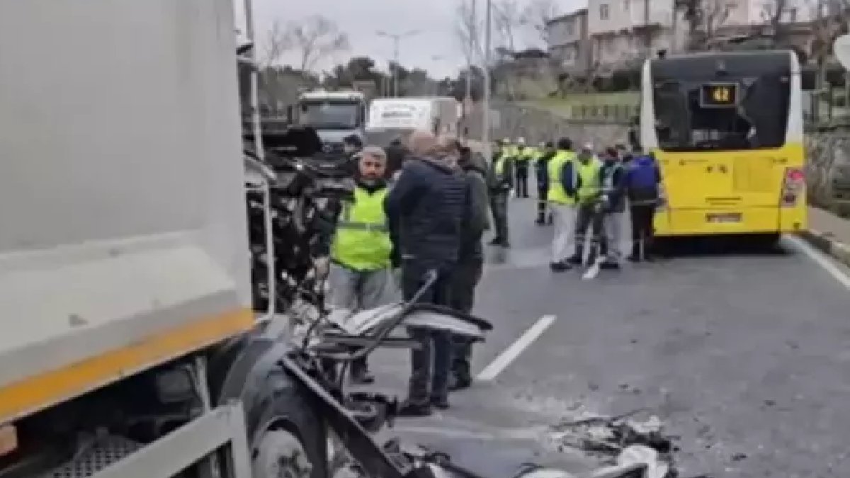 Sarıyer'de çöp kamyonu, otobüs ile çarpıştı: 2 yaralı
