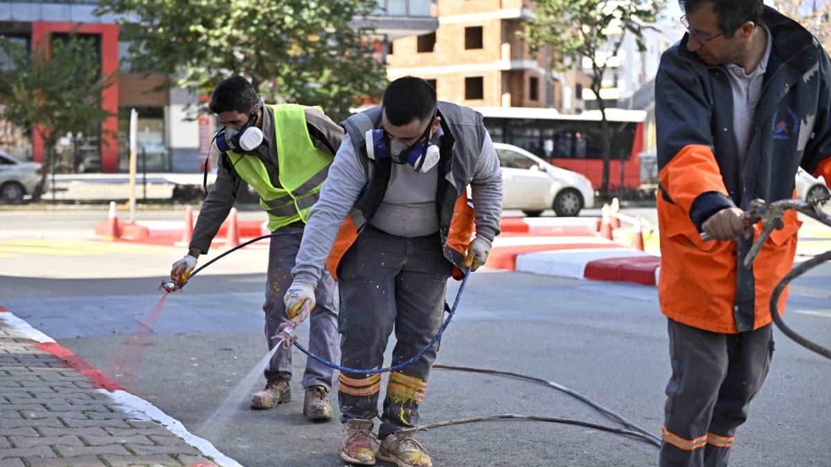 Muratpaşa’nın yolları konforlu ve güvenli