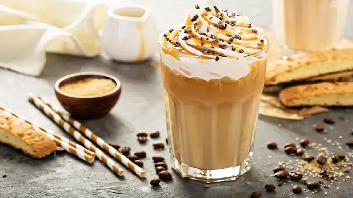 Kahve Dünyasını evinize getiren tarif! Baristaların tarifiyle deneyin: Evde soğuk kahve nasıl yapılır?