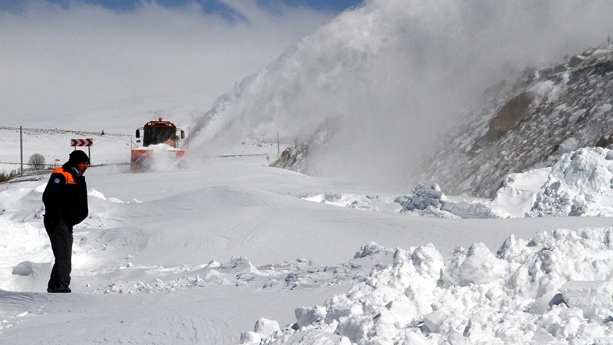 Meteoroloji o bölgeyi işaret etti: Çığ tehlikesine dikkat!
