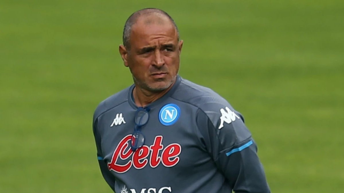 Napoli'de Calzona dönemi başladı