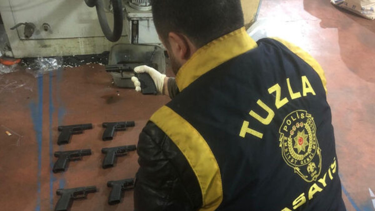 Yerlikaya duyurdu! Ruhsatsız silah operasyonunda bin 131 gözaltı