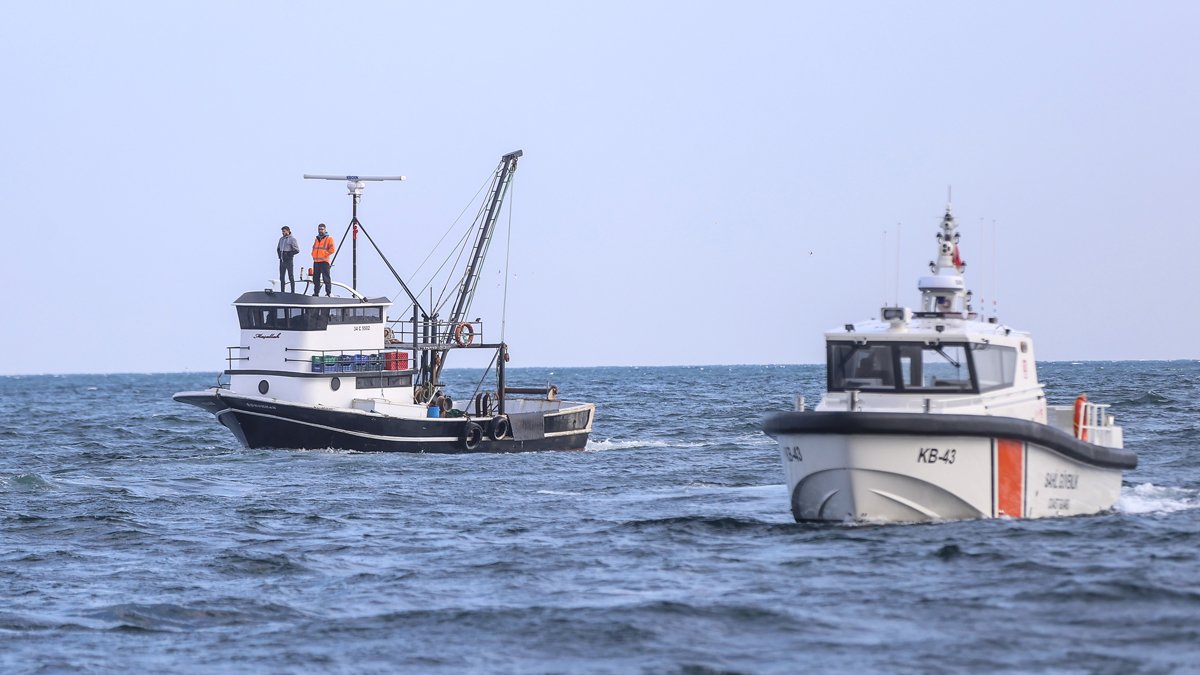 Kayıp mürettebatı arama çalışmalarında 6. gün: SAS komandoları da katıldı