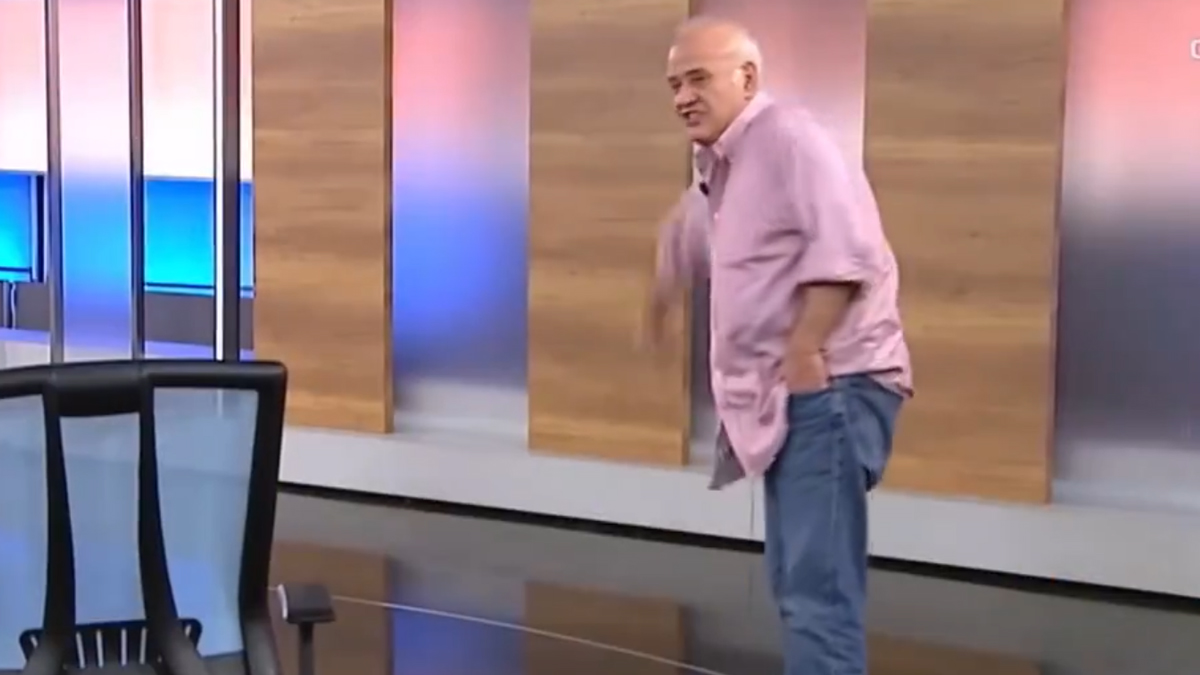 Ahmet Çakar 27 yıl sonra canlı yayında itiraf etti! Sinirden bardak kırdı: 'Hayatımda ilk defa...'