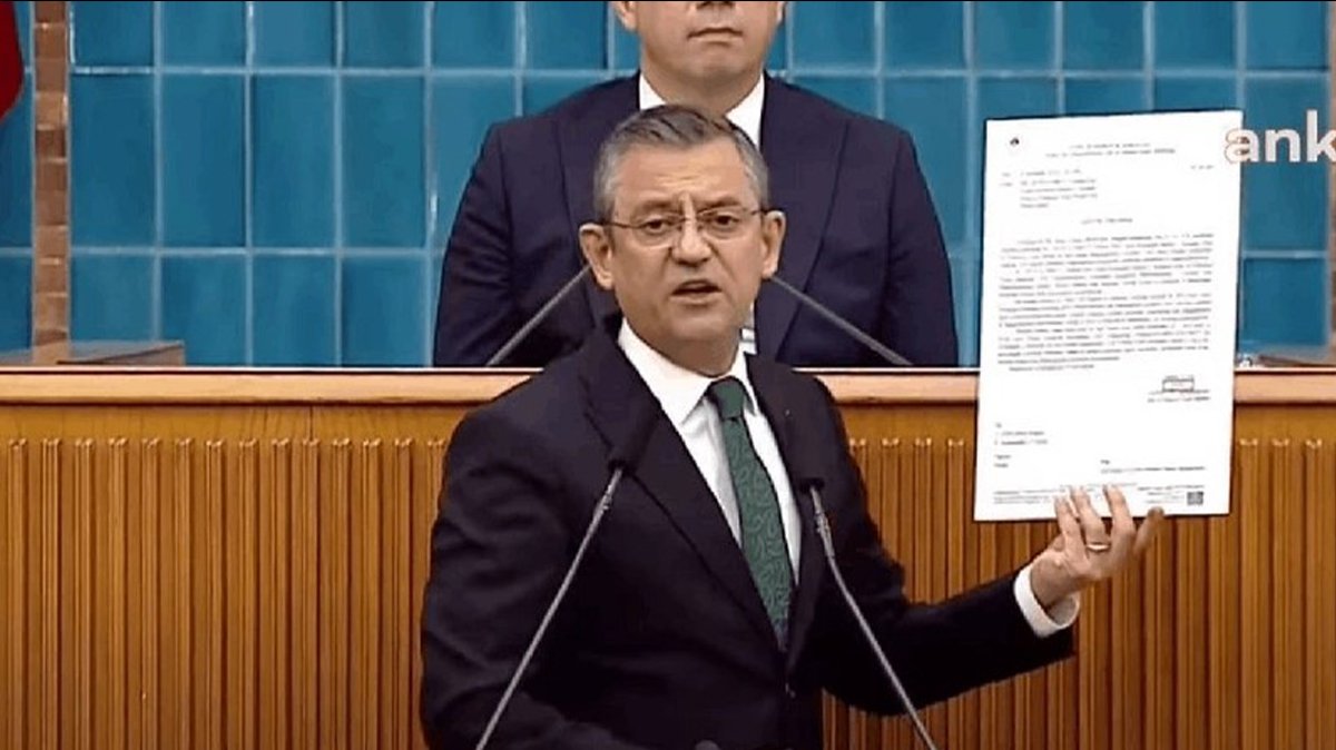 Bahçeli 'Murat Kurum'un sorumluluğu yok' demişti! Özgür Özel'den belgeli yanıt