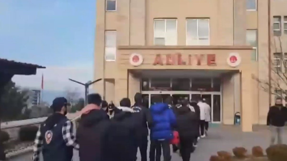 30 milyonluk vurgunda 8 kişiye tutuklama: Mağdurların rehberindeki kişilere mesaj atarak para toplamışlar