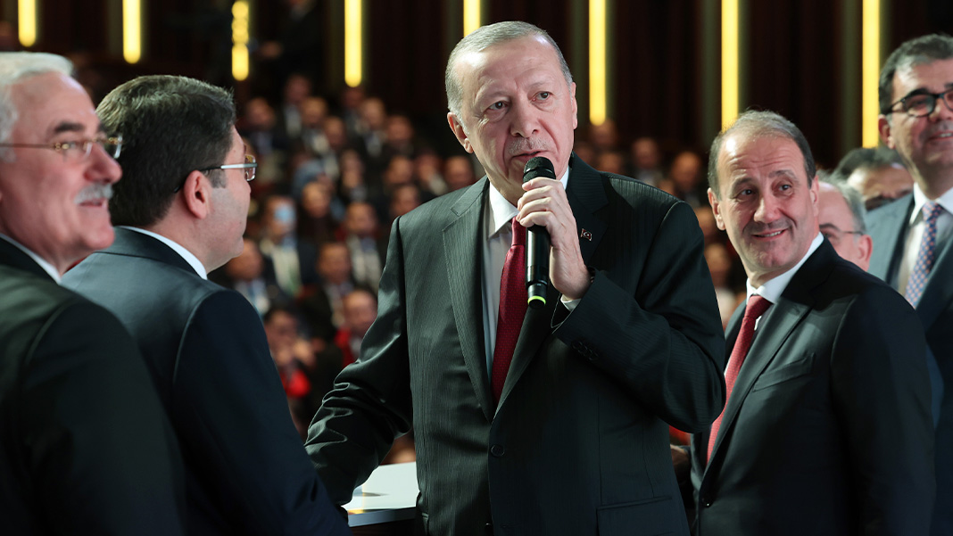 Erdoğan'dan Yargıtay ve AYM tartışmalarına çarpıcı yorum: Adli yargıdaki ihtilafı gidermek zorundayız