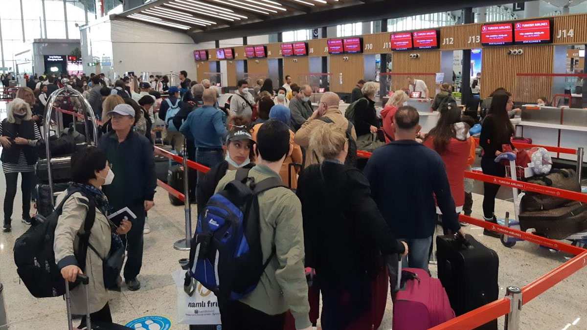 İstanbul yolcu sayısını yüzde 8 artırdı: Havalimanlarında 9 milyon kişi geliş-gidiş yaptı