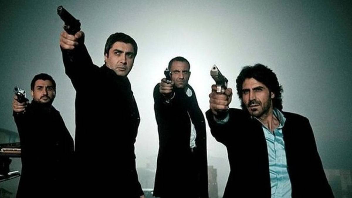 Necati Şaşmaz müjdeyi vermişti! Kurtlar Vadisi başlıyor mu? Pana Film'den beklenen açıklama geldi