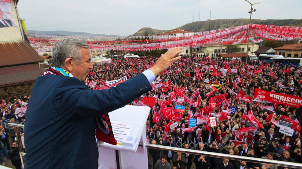 Mansur Yavaş, baba ocağı Beypazarı’nda: “Belediye başkanlığı millete hükmetme mevkisi değil, hizmet mevkisidir”